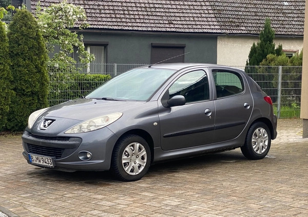 Peugeot 206 plus cena 9000 przebieg: 156000, rok produkcji 2010 z Nowy Targ małe 191